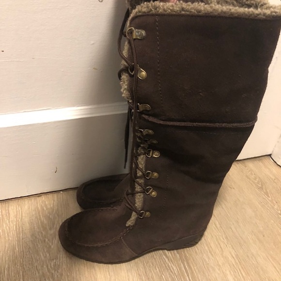 Stunning Khombu boots size 8.5 for winter or snow - Picture 1 of 7